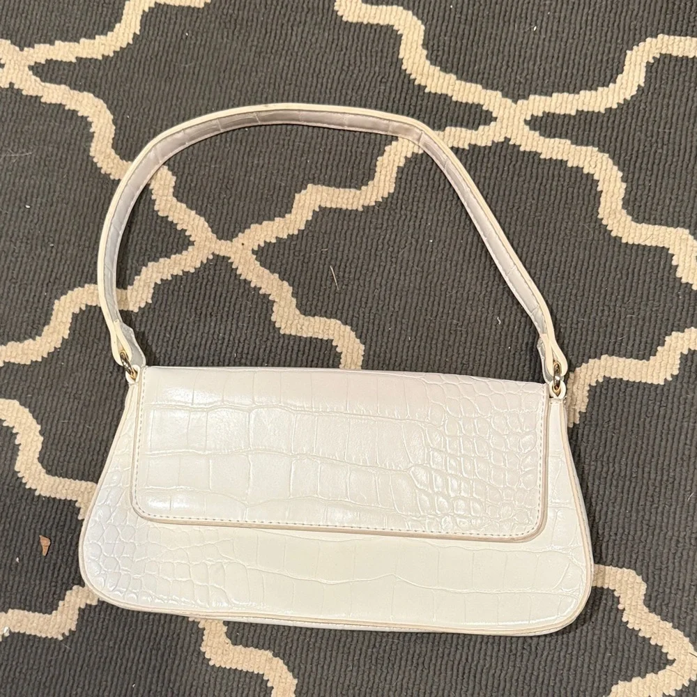 JustFab White Crocodile-Embossed Shoulder Bag - Picture 1 of 5
